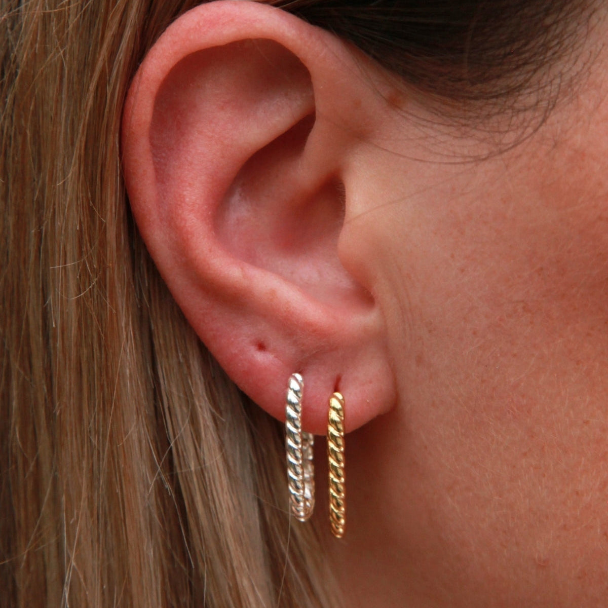 Twisted Rope U Hoops